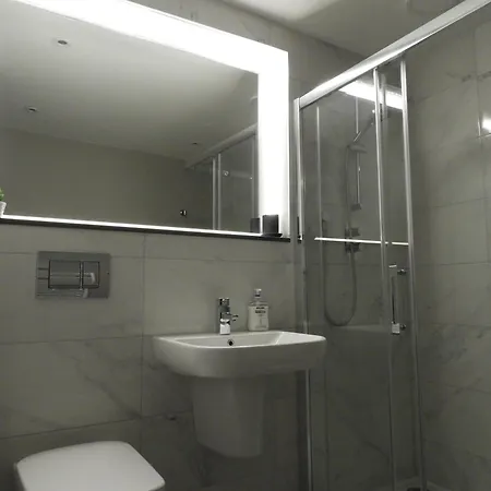 Дом отдыха Cheerful 3 Bed In The Heart Of Village Фетард-он-Си