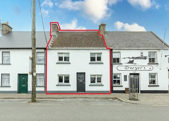 Cheerful 3 Bed In The Heart Of Village