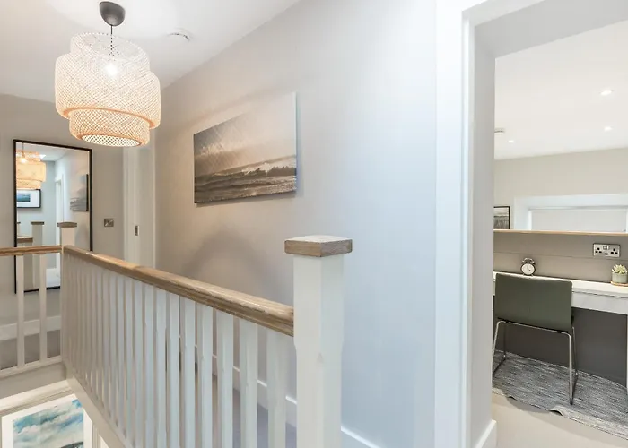 Vakantiehuis Cheerful 3 Bed In The Heart Of Village Fethard-on-Sea