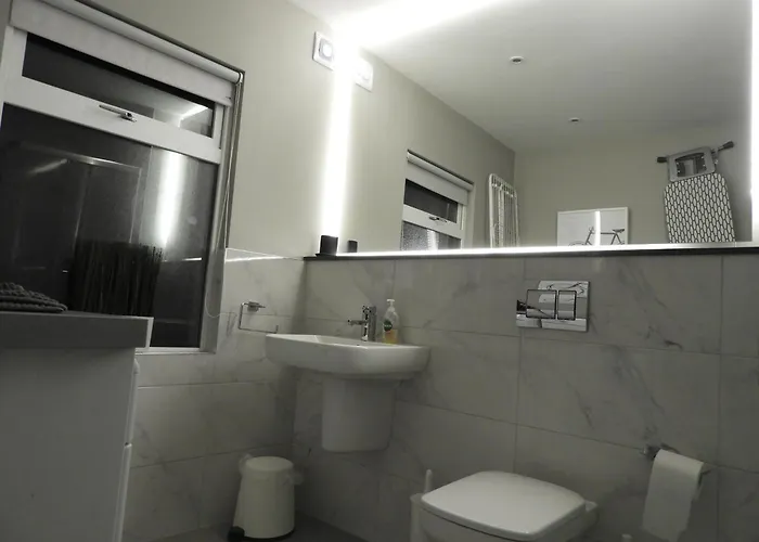 Vakantiehuis Cheerful 3 Bed In The Heart Of Village Fethard-on-Sea